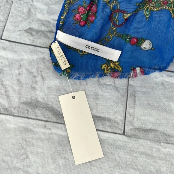 Talbots blue Christmas infinity scarf - Picture 3 of 10